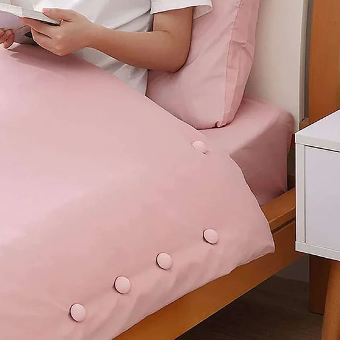 Soft Duvet Button Clip For Bedding  Curtains (1 Pc)
