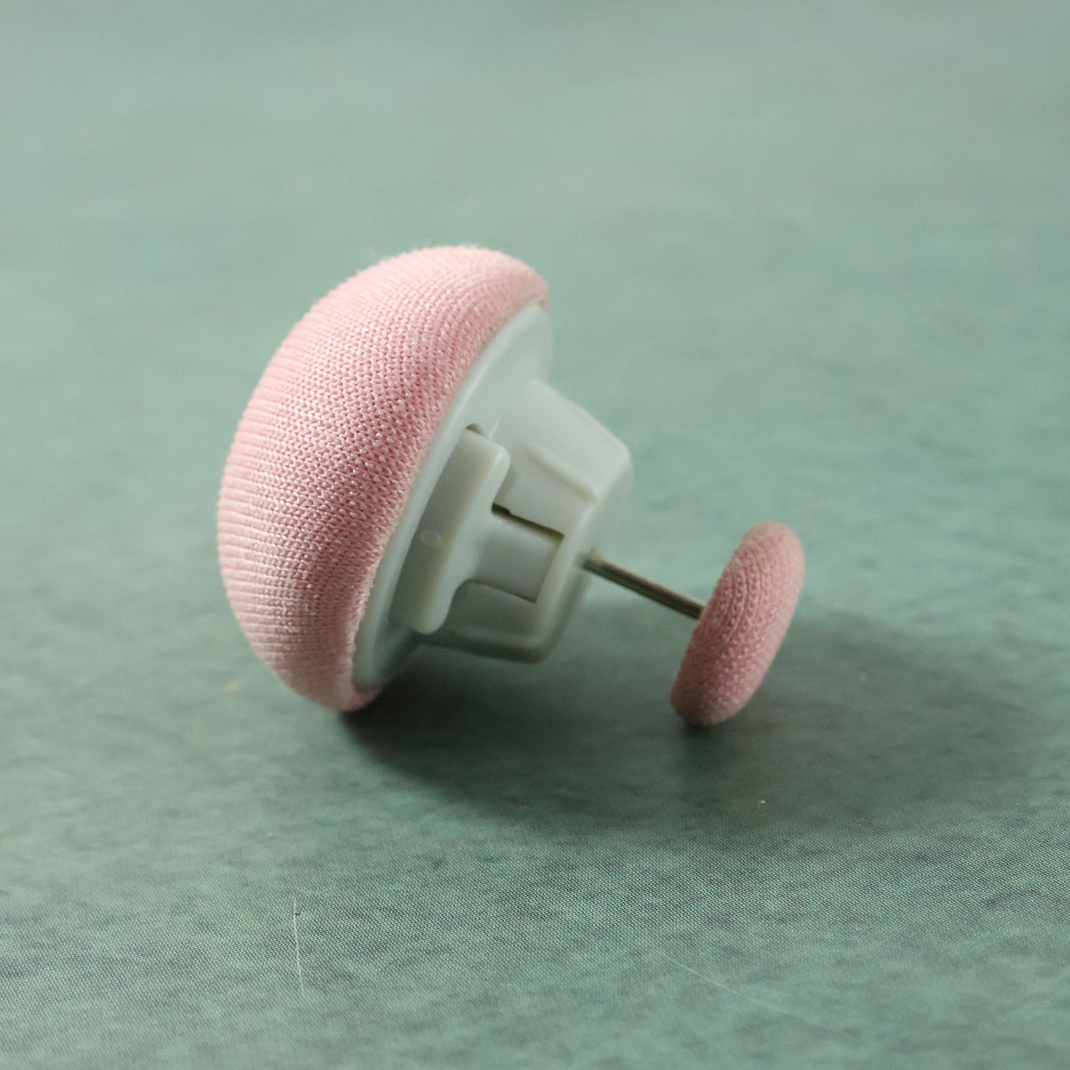Soft Duvet Button Clip For Bedding  Curtains (1 Pc)
